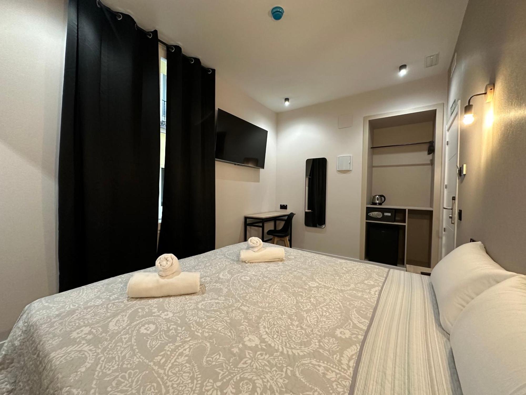 Cc Opera Suites Madrid Exterior foto