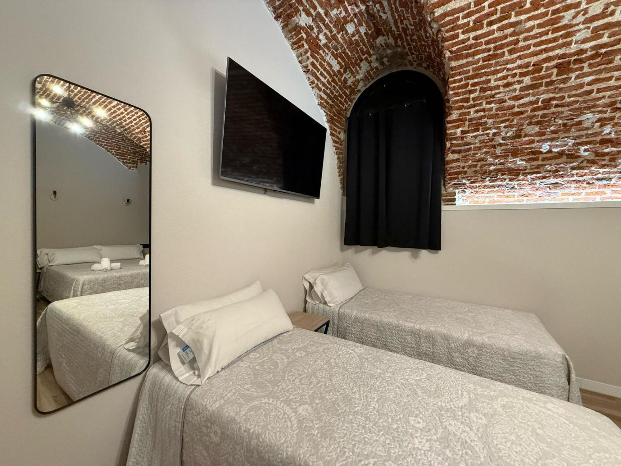 Cc Opera Suites Madrid Exterior foto