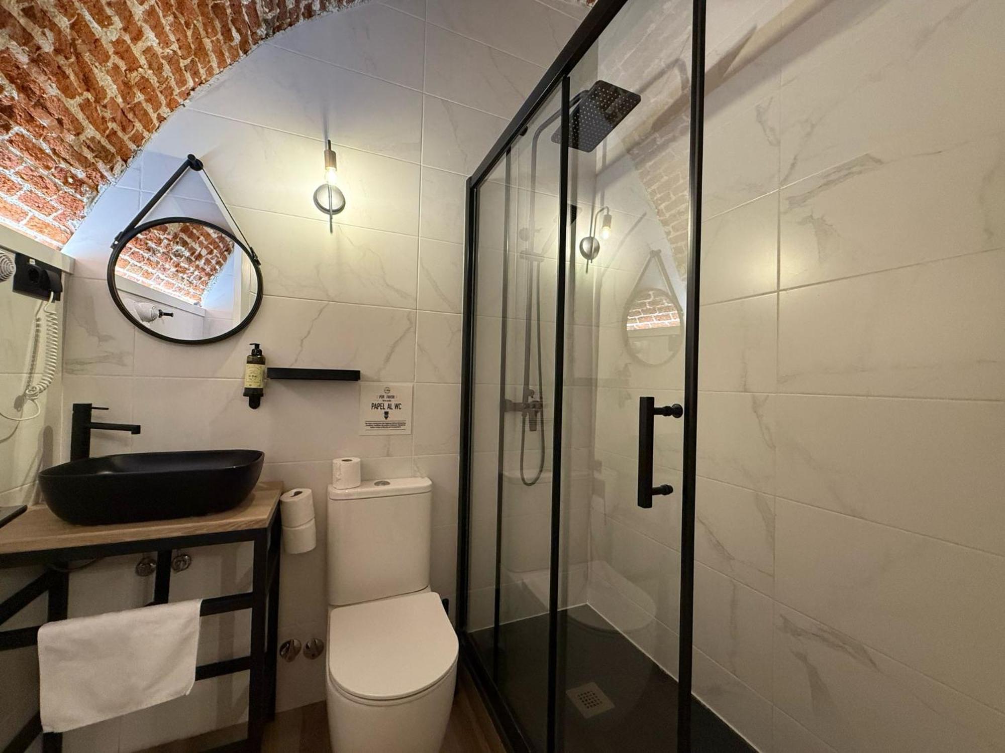 Cc Opera Suites Madrid Exterior foto